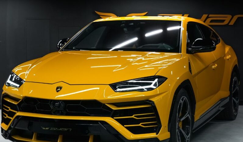 
								Lamborghini Urus full									