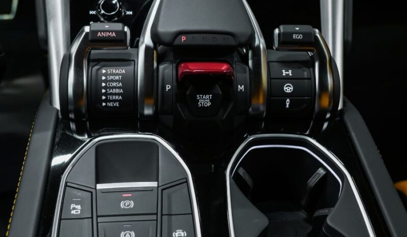 
								Lamborghini Urus full									