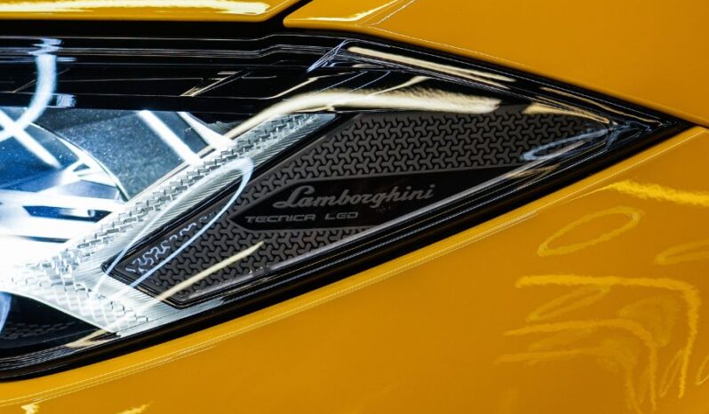 
								Lamborghini Urus full									
