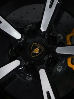 
										Lamborghini Urus full									