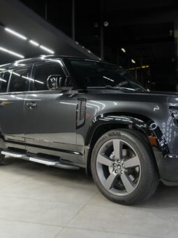 
										Land Rover Defender full									