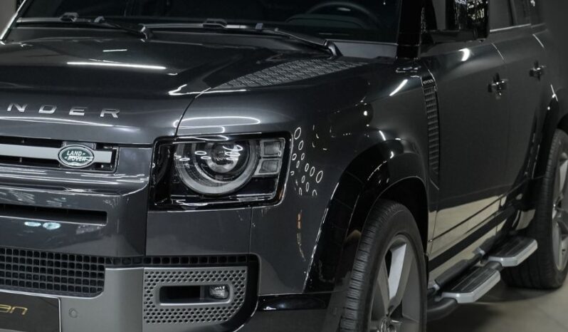 
								Land Rover Defender full									