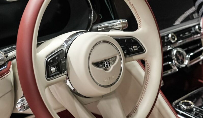 
								Bentley Flying Spur Standard full									