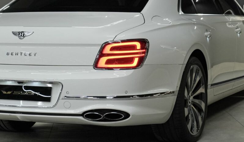 
								Bentley Flying Spur Standard full									