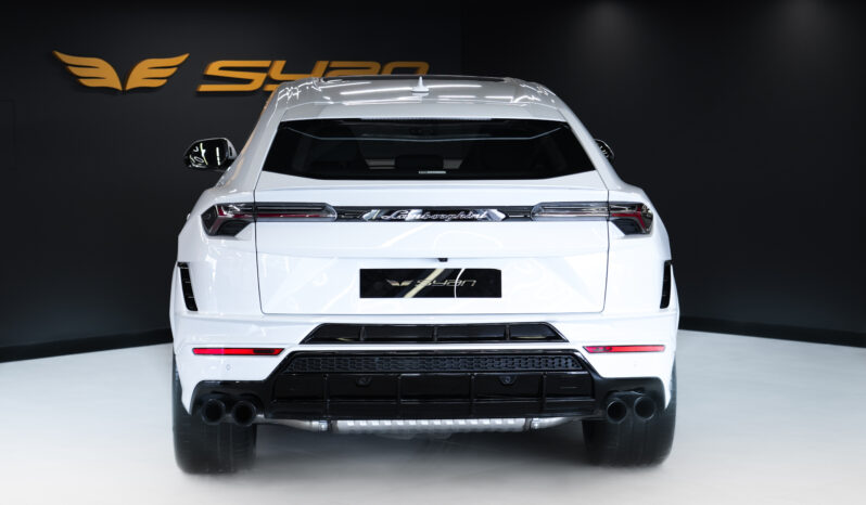 
								Lamborghini Urus full									