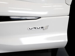 
										Lamborghini Urus full									