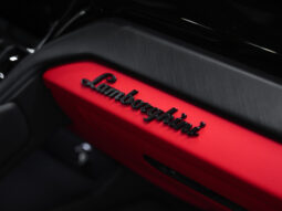 
										Lamborghini Urus full									