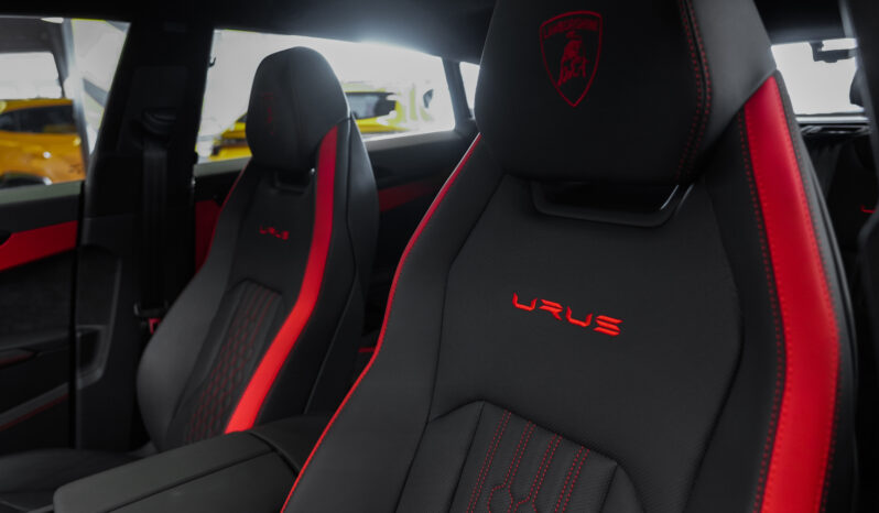 
								Lamborghini Urus full									