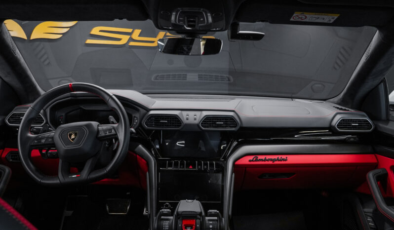 
								Lamborghini Urus full									