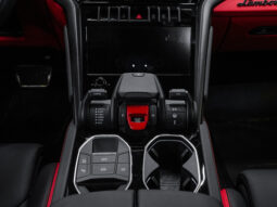 
										Lamborghini Urus full									