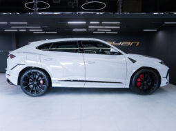 
										Lamborghini Urus full									