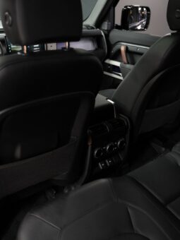 
										Land Rover Defender full									