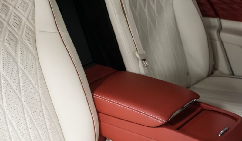 
								Bentley Flying Spur Standard full									