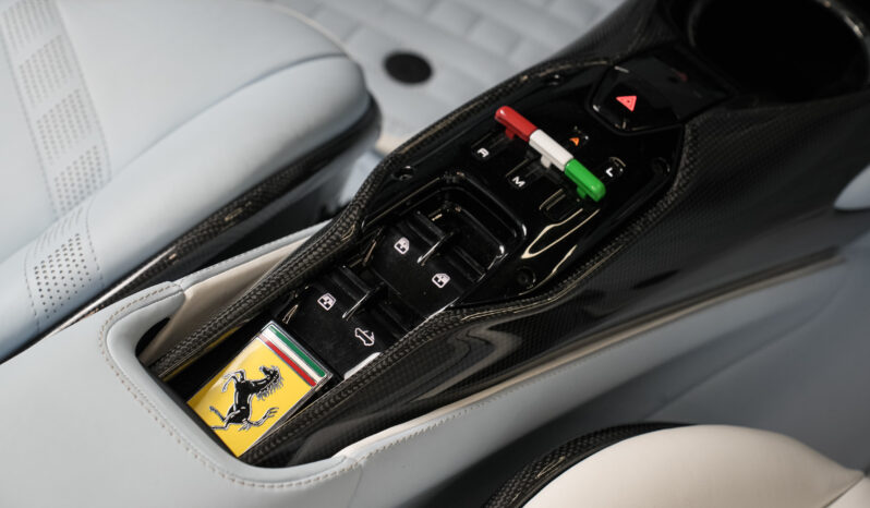 
								Ferrari SF90 Spider full									
