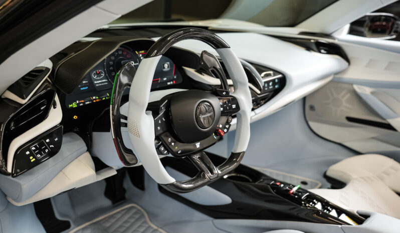 
								Ferrari SF90 Spider full									