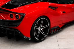 
										Ferrari F8 Tributo full									