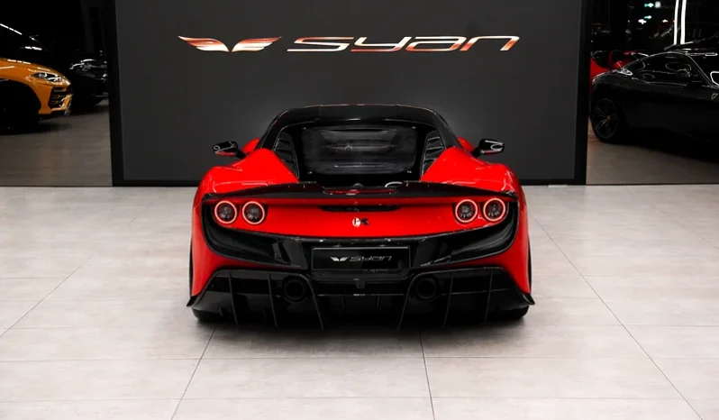 
								Ferrari F8 Tributo full									