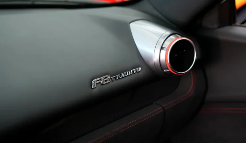 
								Ferrari F8 Tributo full									
