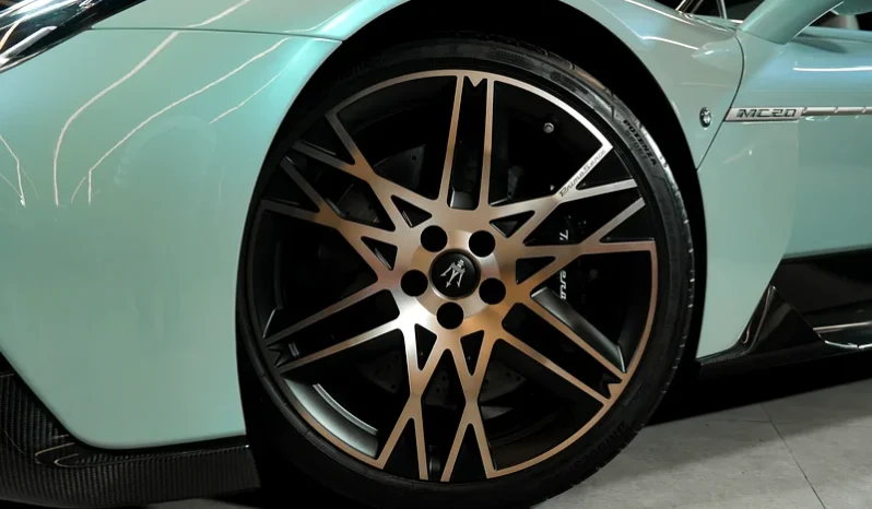 
								Maserati MC20 full									