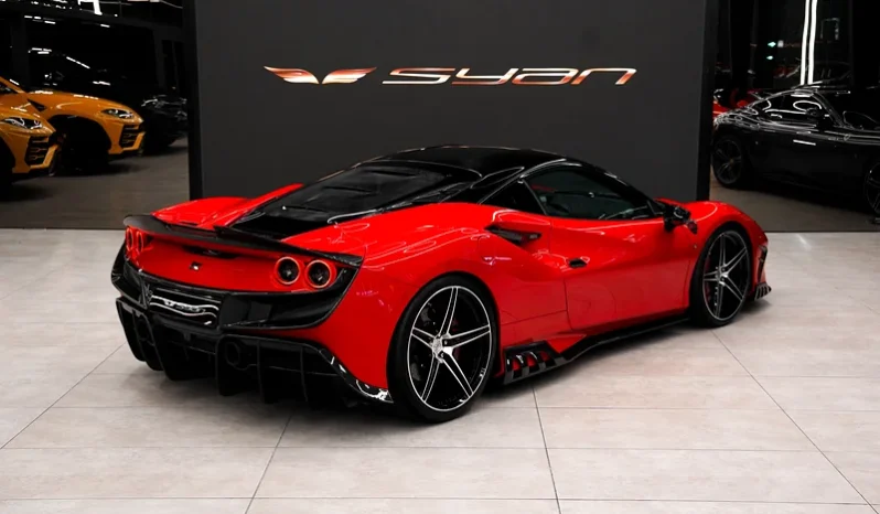 
								Ferrari F8 Tributo full									