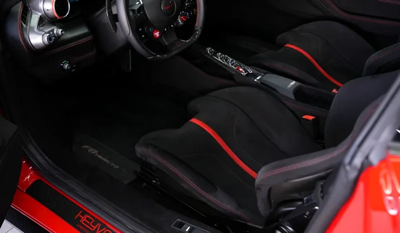 
								Ferrari F8 Tributo full									