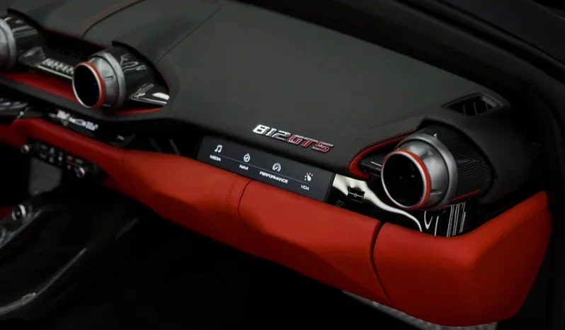 
								Ferrari 812 GTS full									